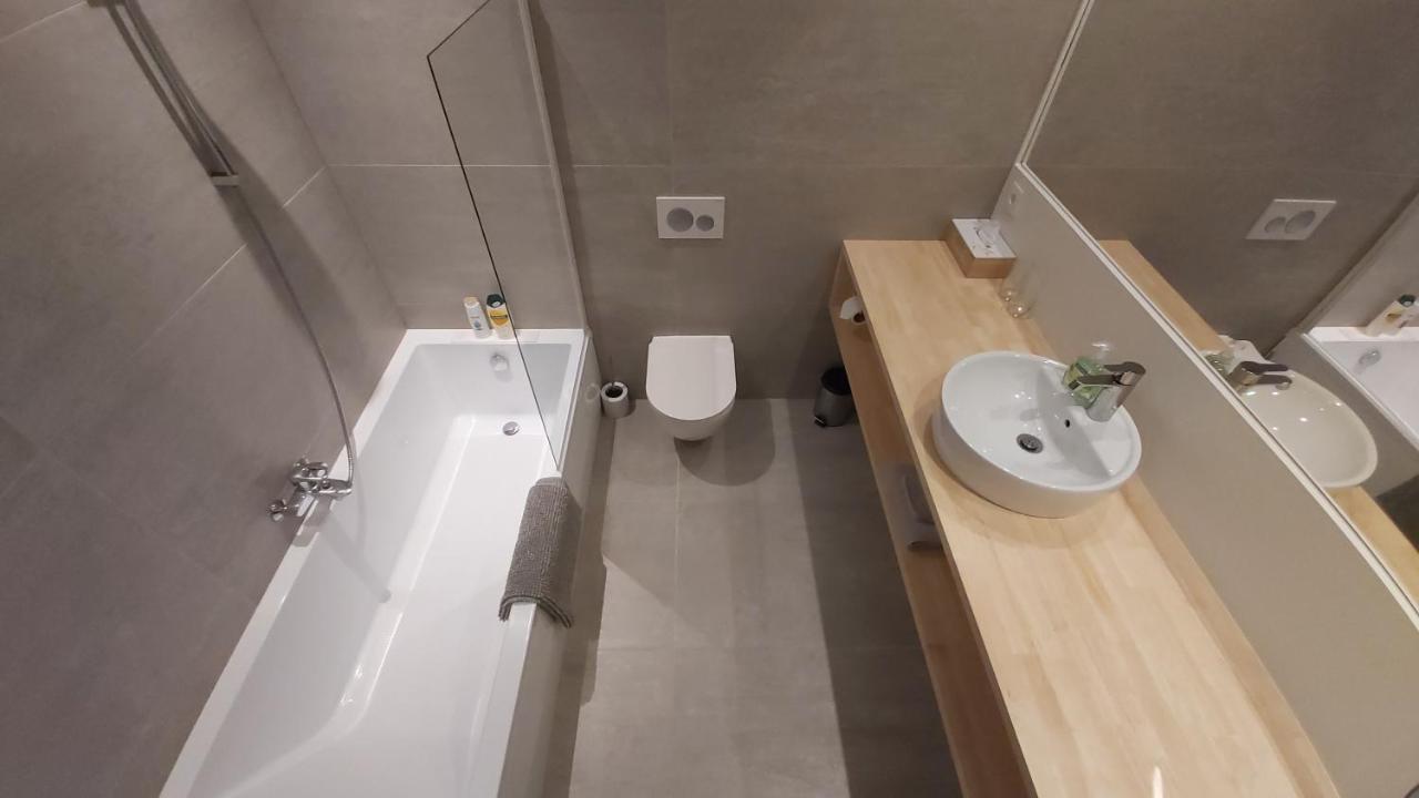 Prive Gastenverblijf In Brugge Fietsen En Garage Inclusief Exteriér fotografie